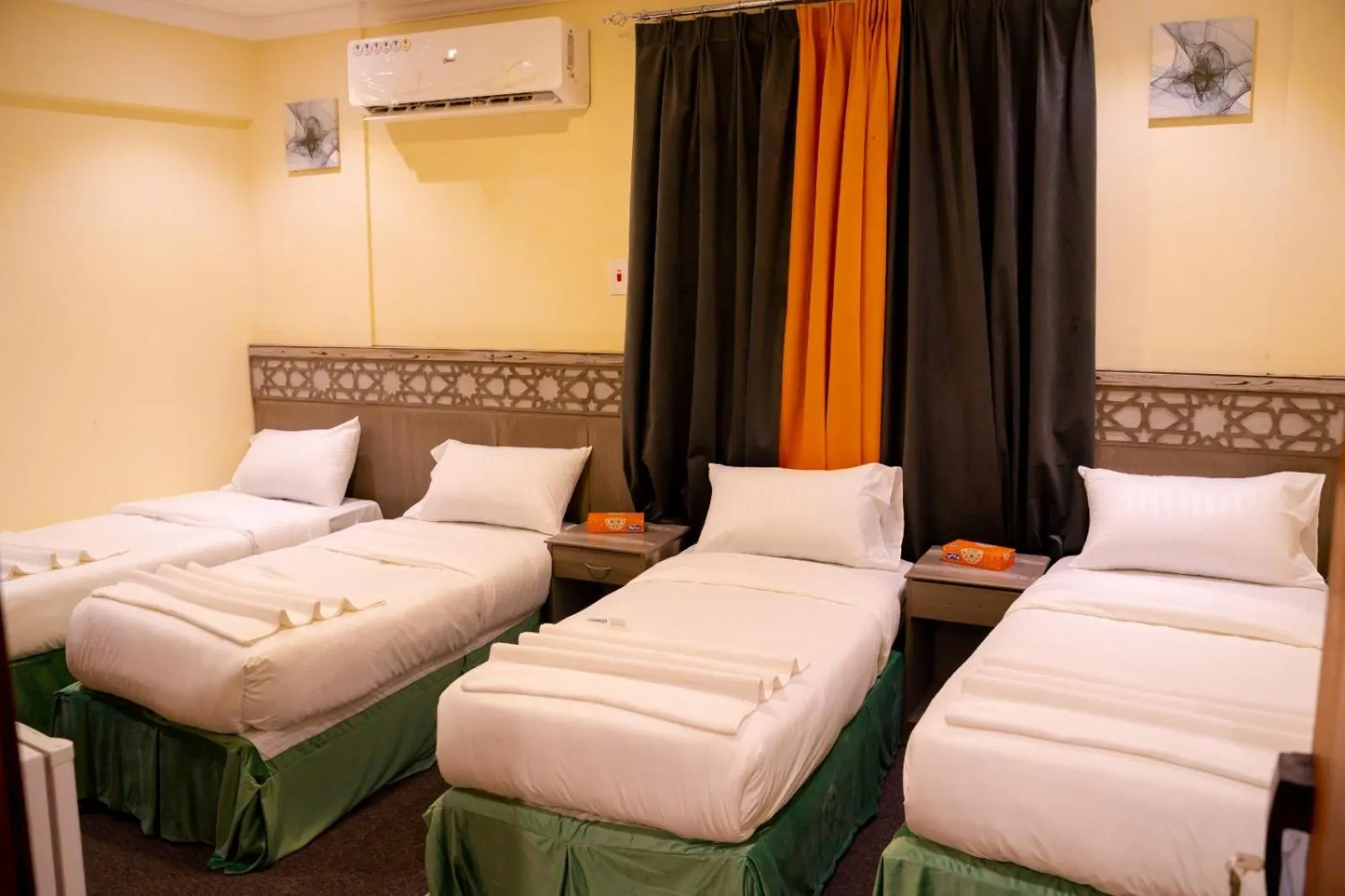 Hotel cover